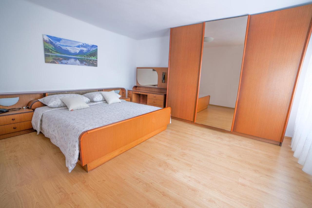 Apartma Korada Deskle Bagian luar foto